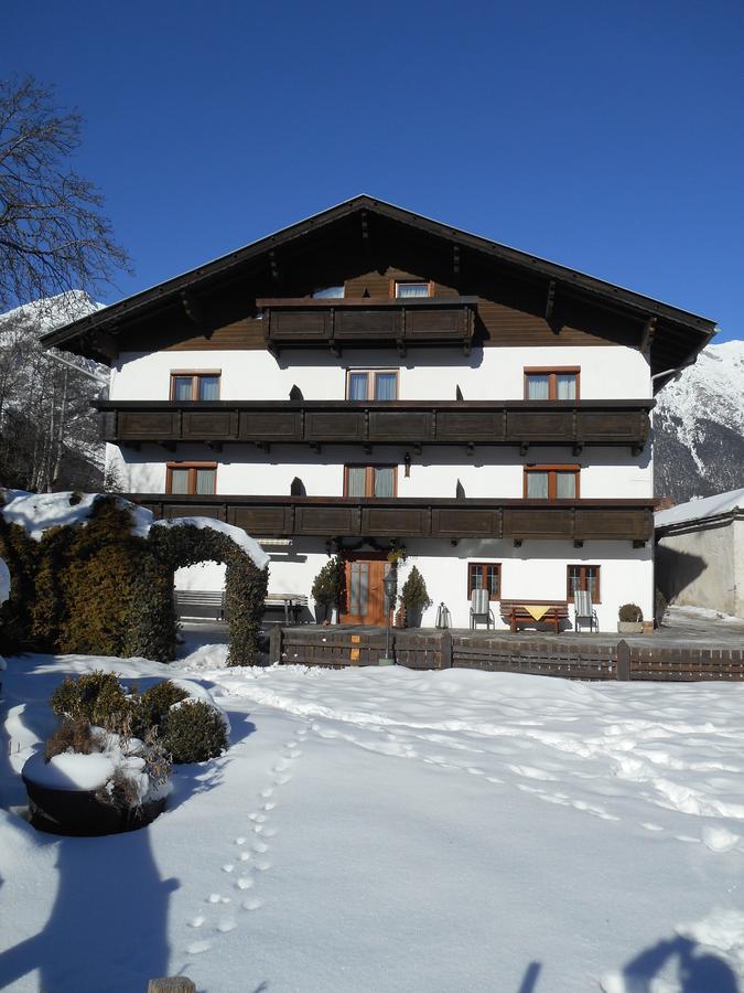 Pension Sonnenhof Mieming Exterior photo